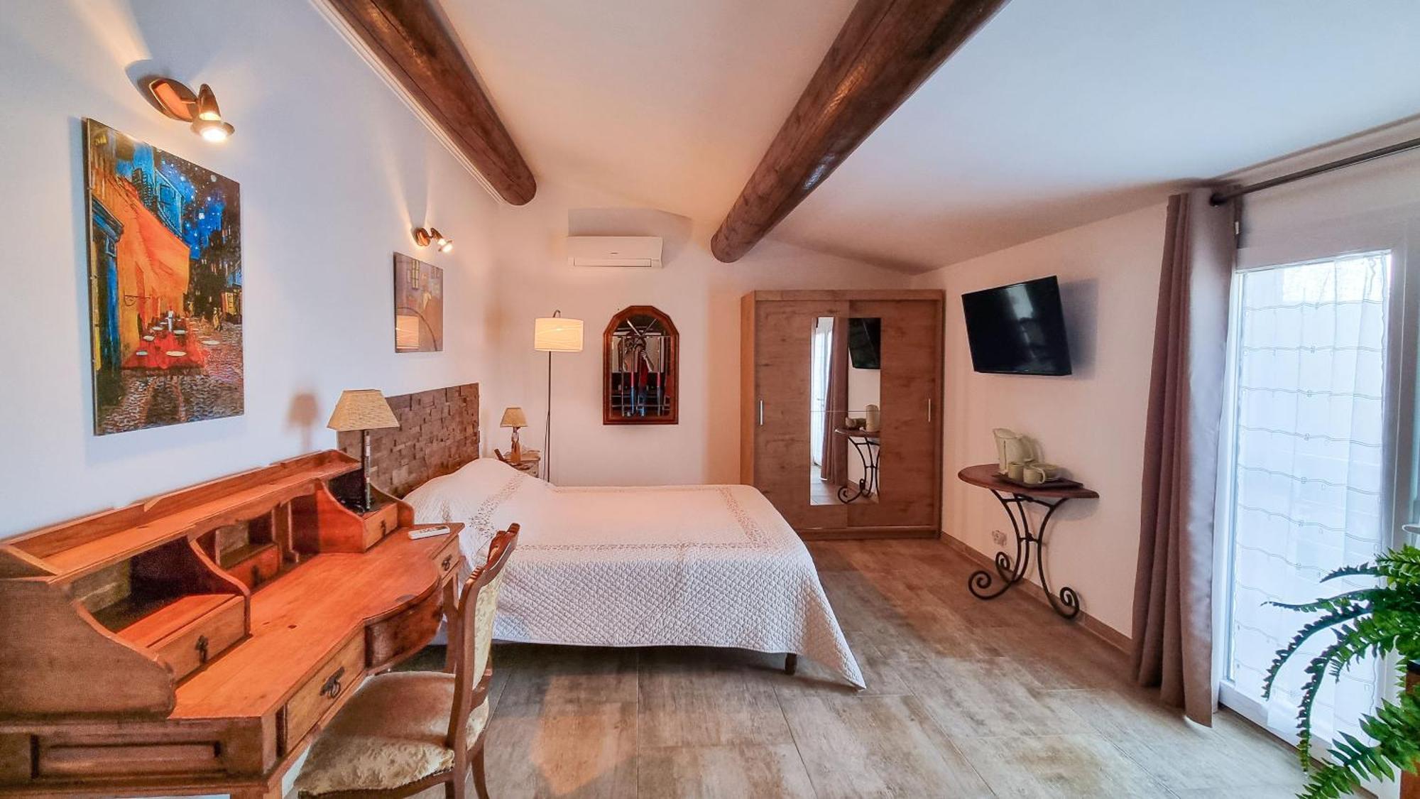 Mas Saint Jean Arles